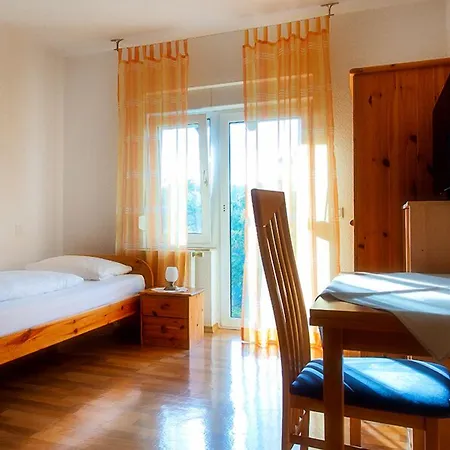 酒店 Haus Schippke 3*